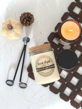 Load image into Gallery viewer, TOASTED VANILLA PUMPKIN Soy Candle