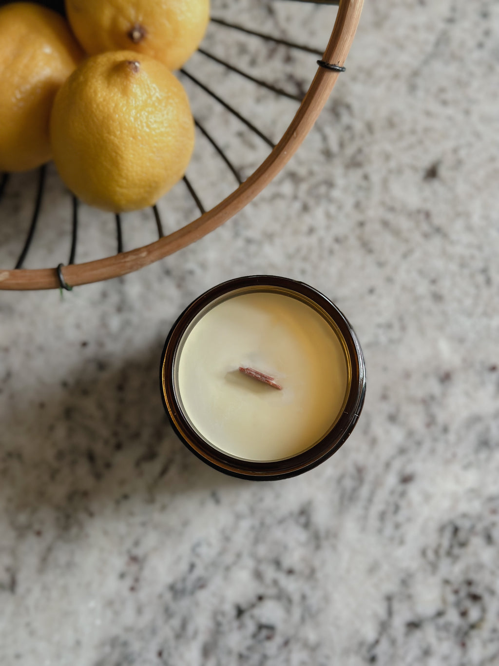 SUGARED LEMON Wood Wick Candle